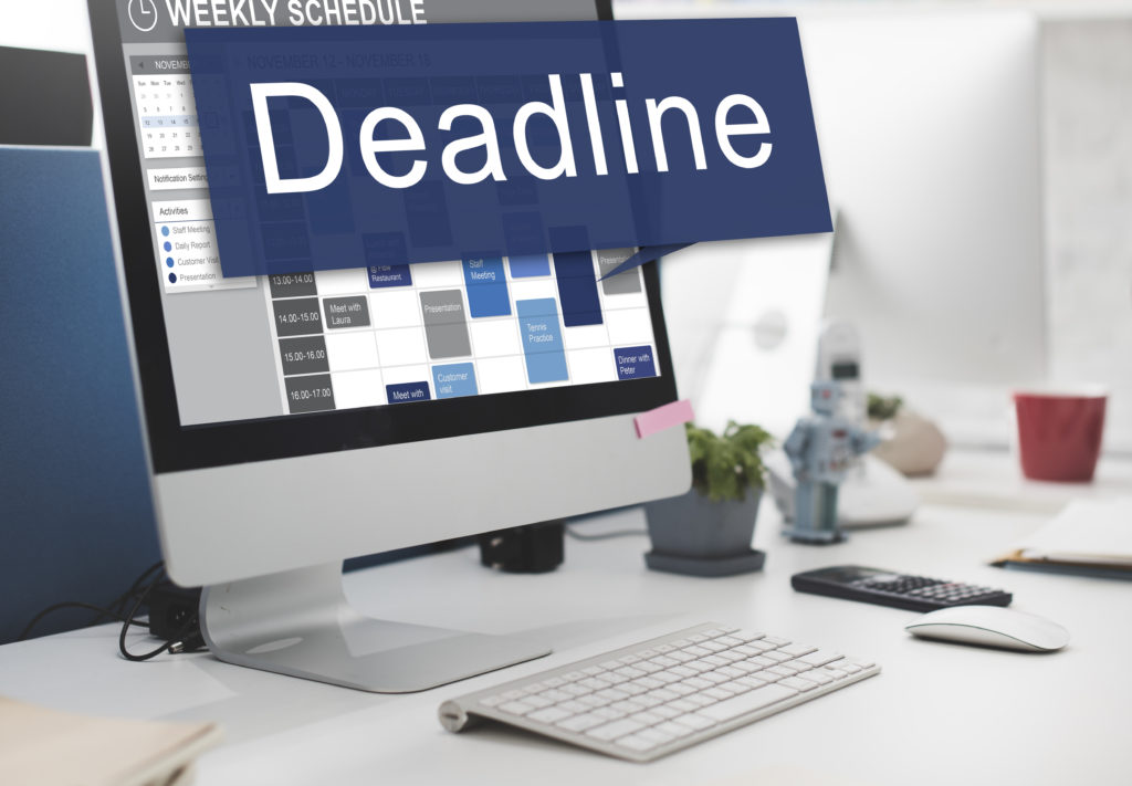 Online software reminding a deadline in the schedule. 
