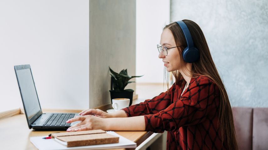 emote Collaboration Made Easy Tools for Legal Teams During Holiday Travel