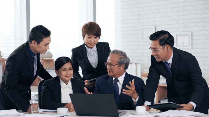 What is the Difference Between a Litigator, Lawyer, and Attorney