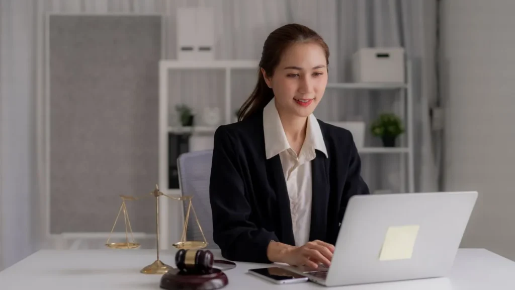 Lawyer using legal technology